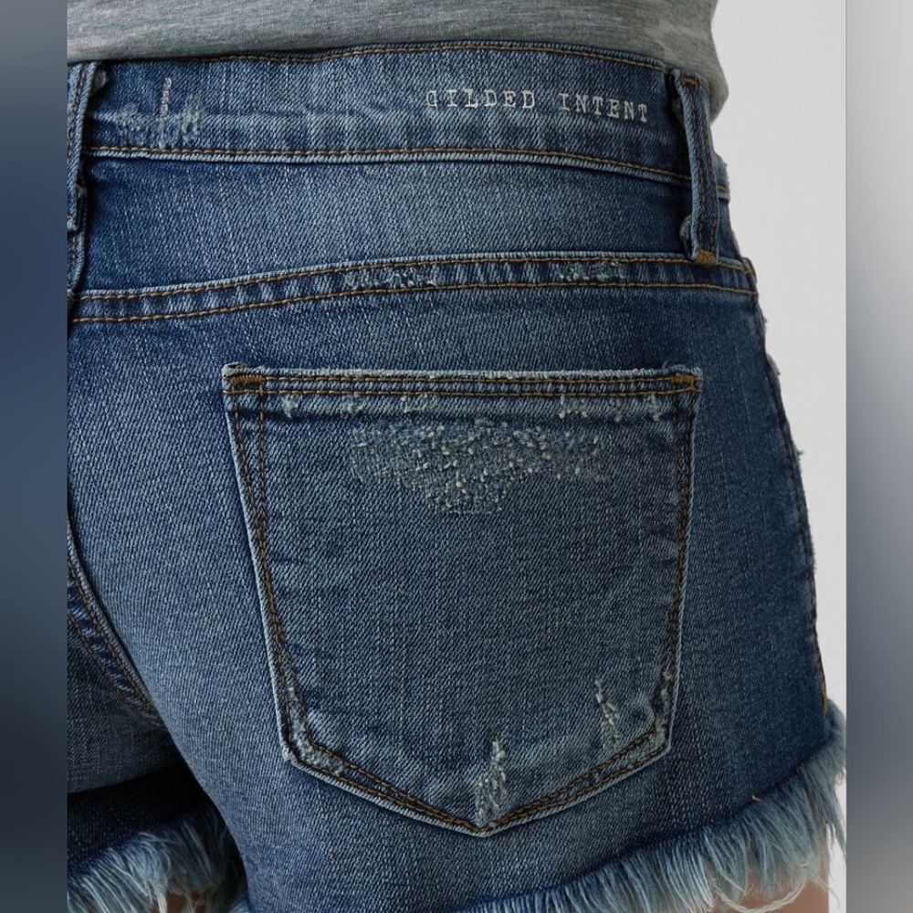 Gilded Intent Frayed Stretch Denim Shorts - Picture 8 of 11
